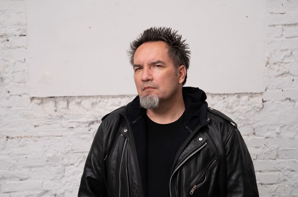 Jaymz - Lead Vocals / Guitar Image